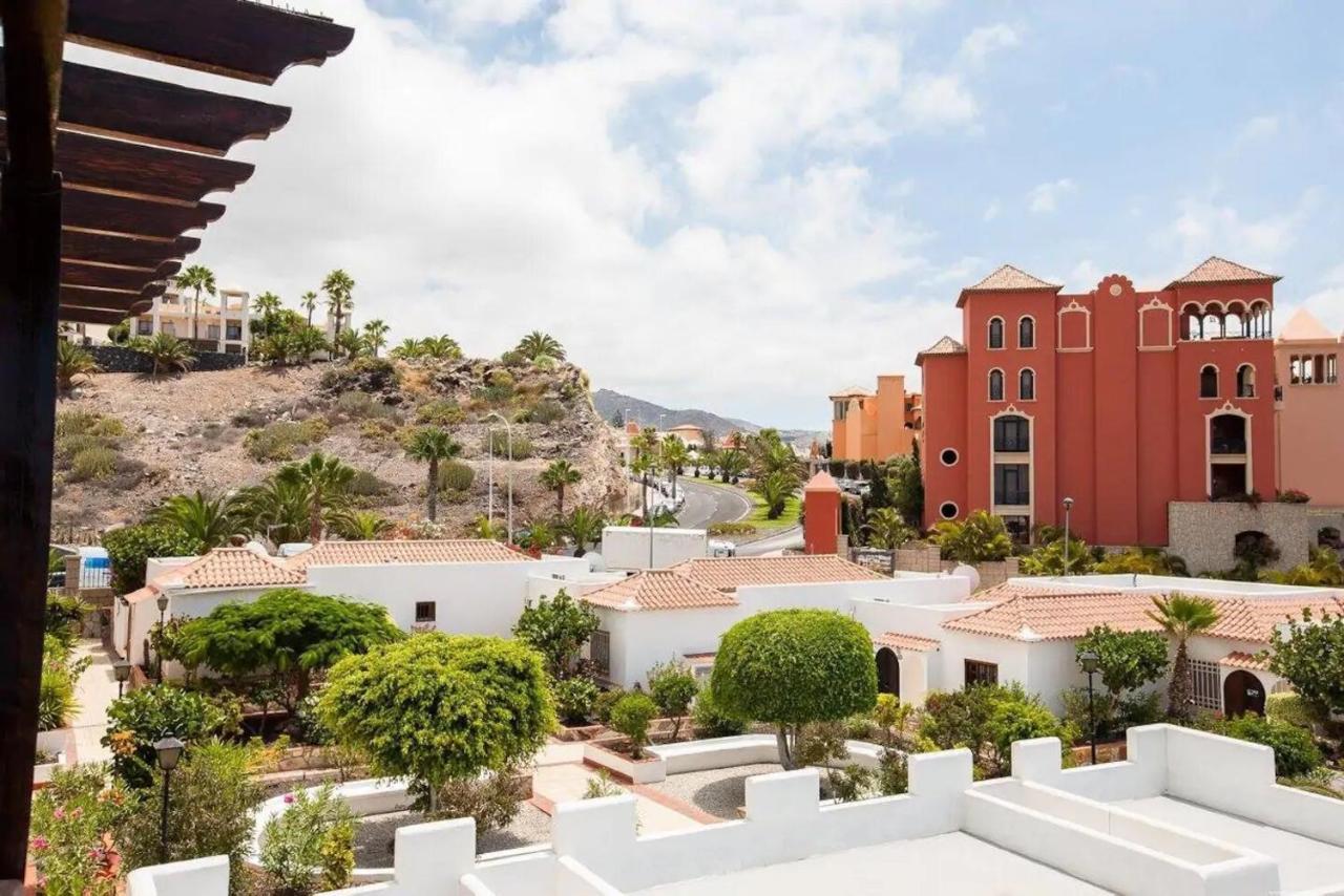1 Bedroom Apartment For 4 People In Tenerife Costa Adeje Dış mekan fotoğraf