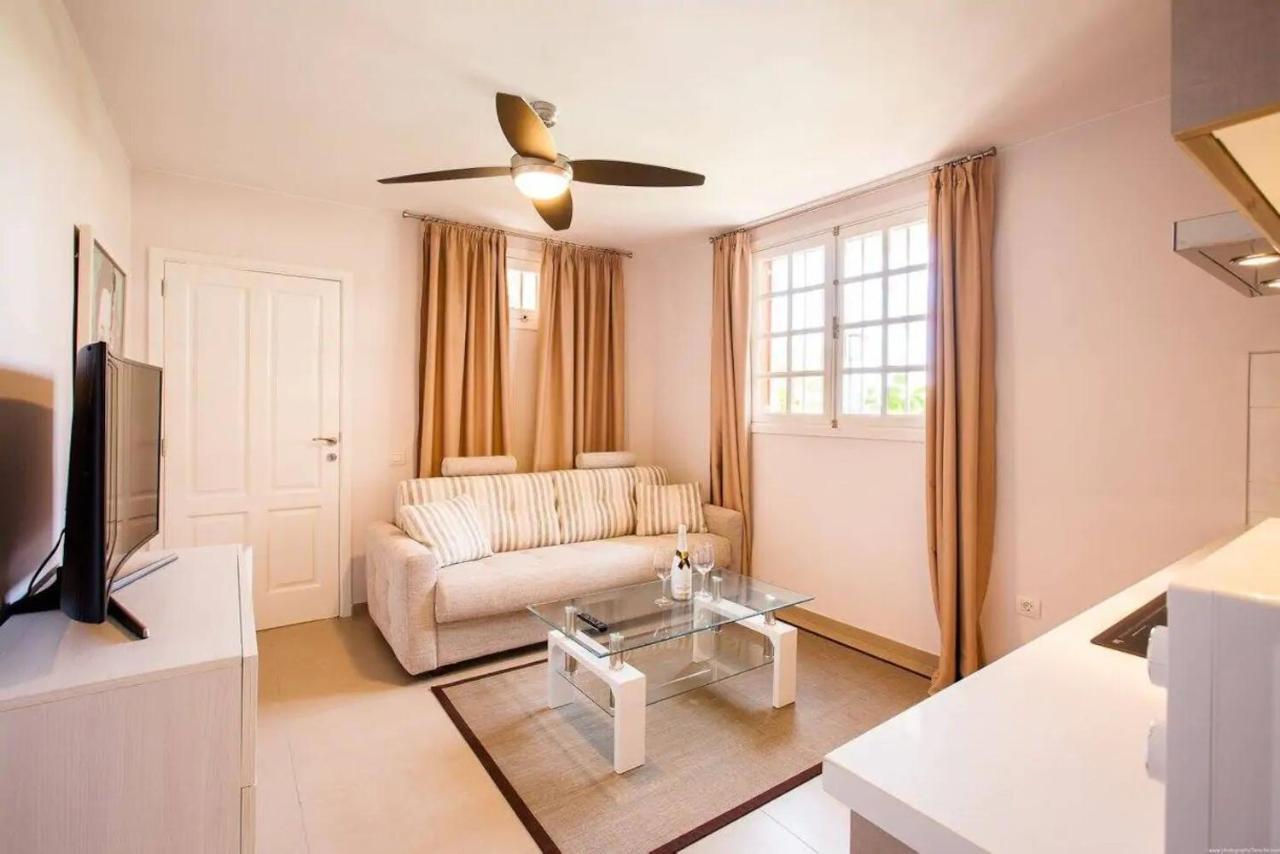 1 Bedroom Apartment For 4 People In Tenerife Costa Adeje Dış mekan fotoğraf